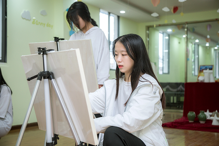 建筑裝飾技術專業秋季班新生都學些什么?