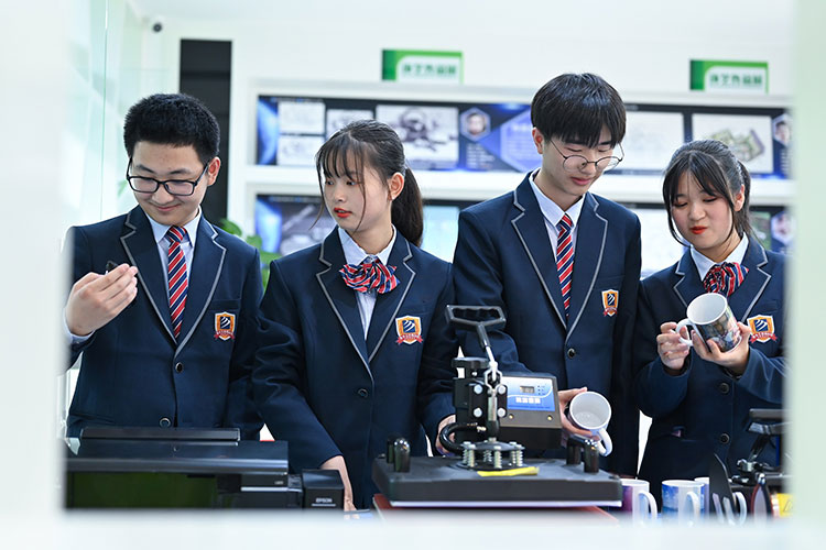 熱轉(zhuǎn)印技術(shù) 熱轉(zhuǎn)印技術(shù)